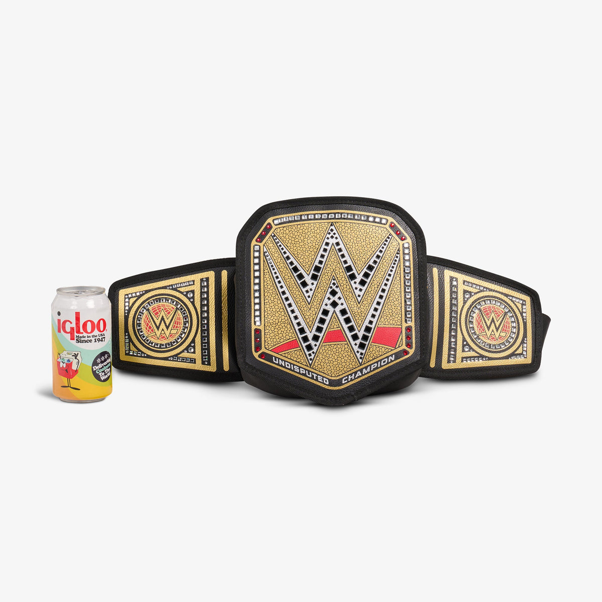 undisputed-wwe-championship-fanny-pack-o2 00027856-P.jpg