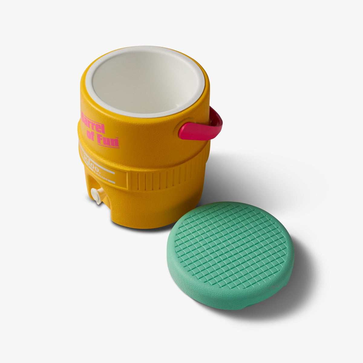 retro-barrel-of-fun-2-gallon-jug-d5 00031416_3.jpg