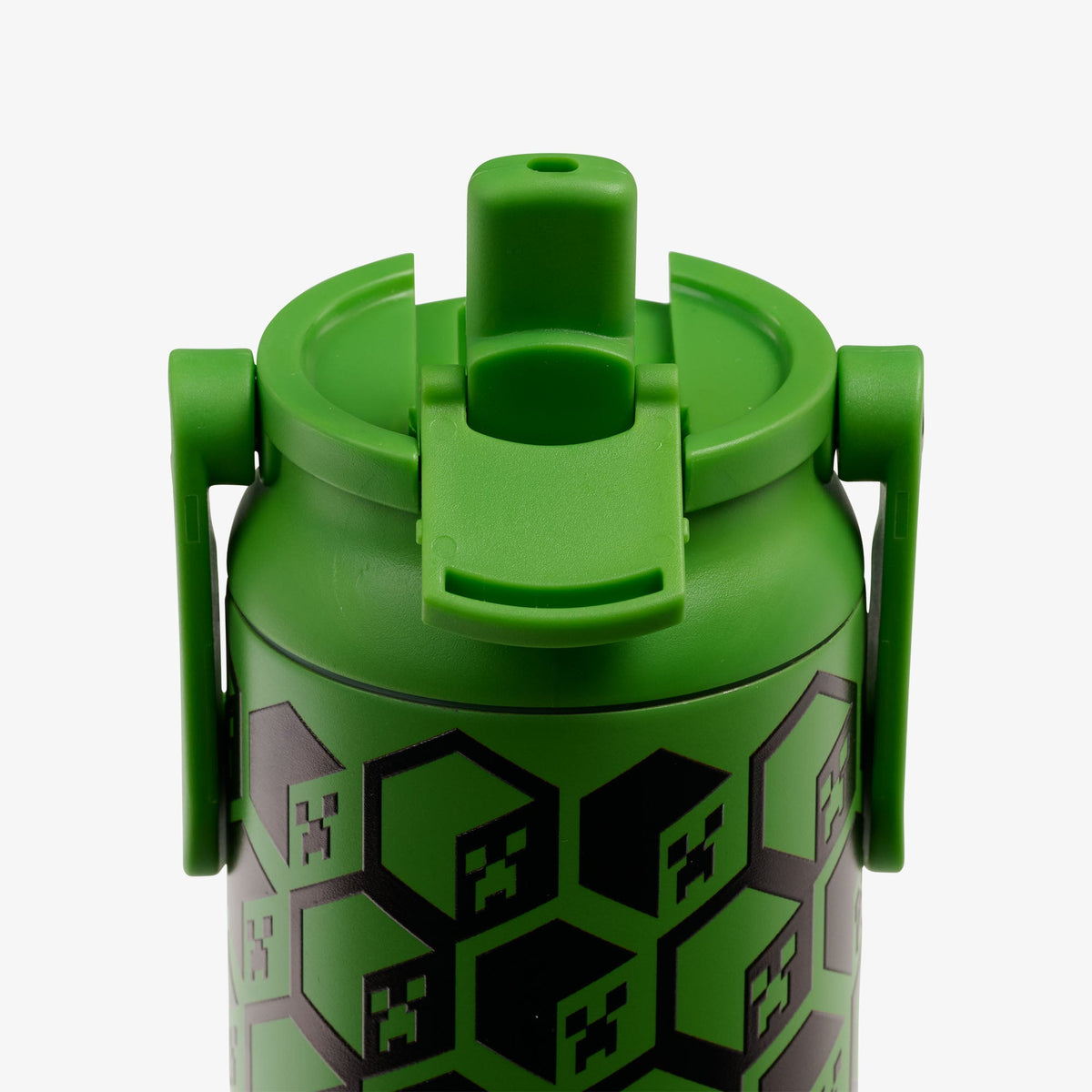 minecraft-creeper-glow-in-the-dark-20-oz-bottle-s6 00071605-L2.jpg
